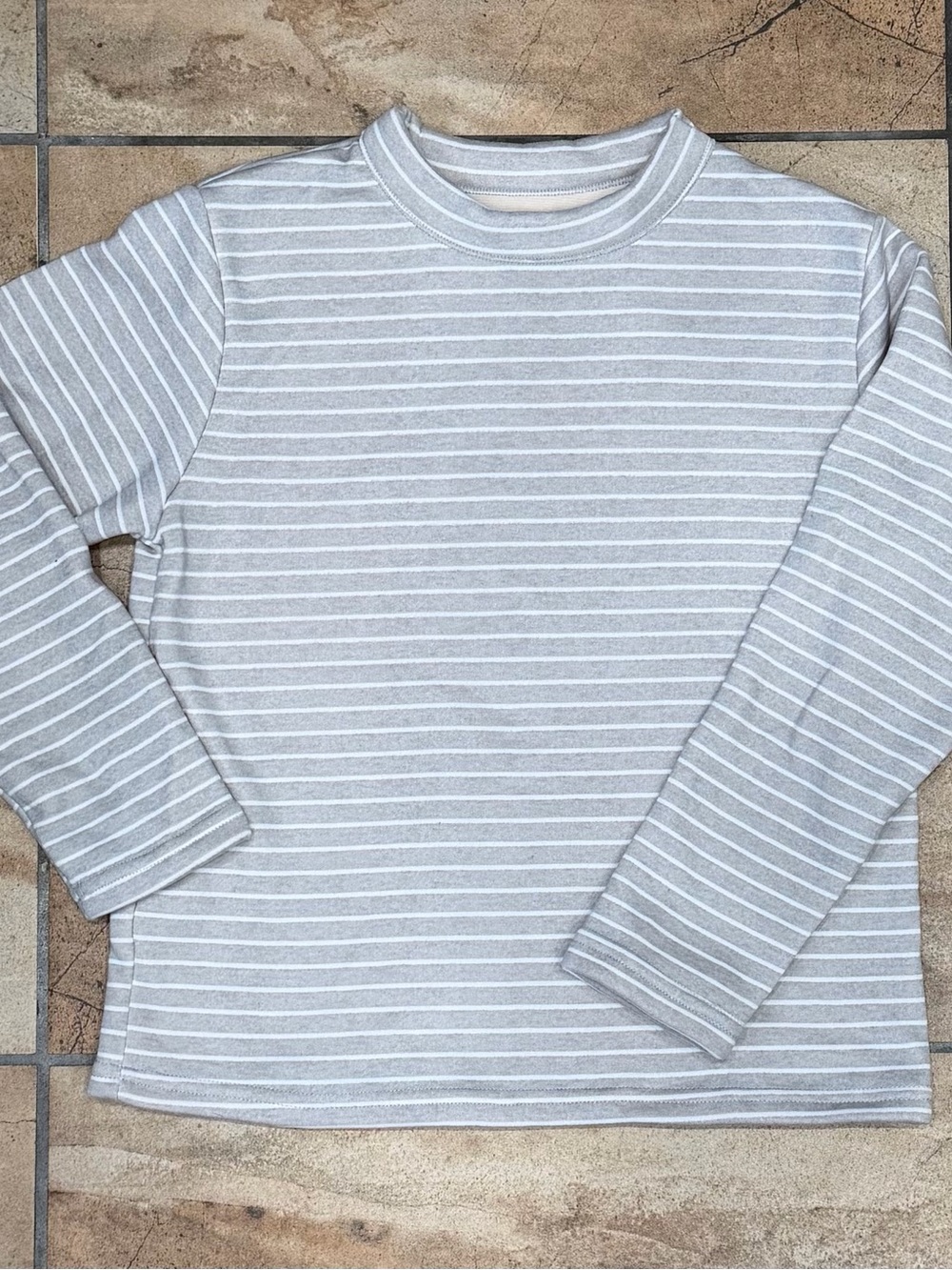 SHEIN Kids Long Sleeve Stripe Tee - Gray & White